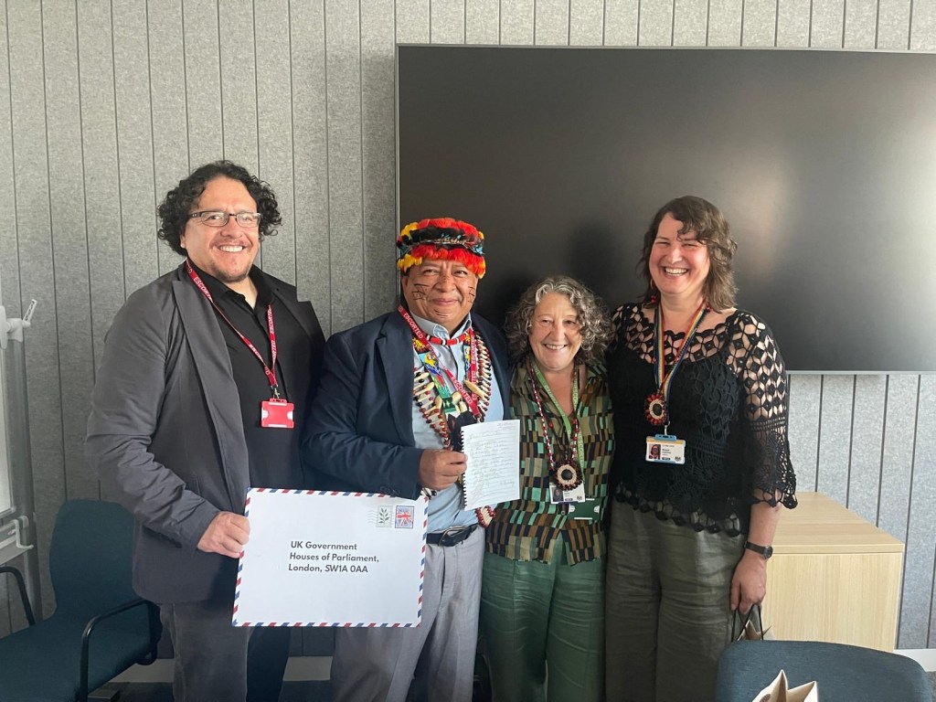 Juan Carlos Jintaich meets Ruth Davis and Maggie Charnley