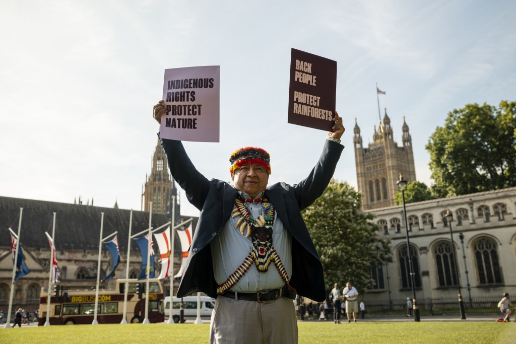 Juan Carlos Jintiach in front of Parliament